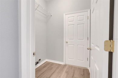 BIG PRICE SLASH + HOME WARRANTY INCLUDED FOR THE NEW HOMEOWNER! - photo 25