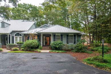 Welcome to this beautifully furnished 3-bedroom, 3-bath - photo 1