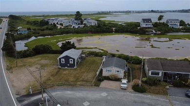 Rare 3 bed 1 bath waterfront cottage on Potter Pond!!! Located - photo 5