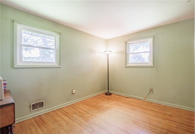 Opportunity awaits in this charming 4-bedroom, 1.5-bath ranch - photo 13