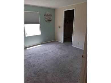 Welcome to beautiful Hudson, Florida. This charming 2-bedroom - photo 16