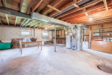 Opportunity awaits in this charming 4-bedroom, 1.5-bath ranch - photo 18