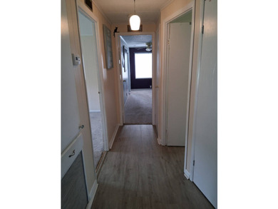 Welcome to beautiful Hudson, Florida. This charming 2-bedroom - photo 20