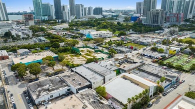 This portfolio presents a 19,650 SF three-parcel assemblage with - photo 5