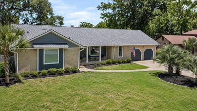 Welcome to 5908 Commonwealth Circle, where timeless Lowcountry - photo 3