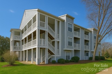 Lake Wylie Condo Sale Pending in Lake Wylie South Carolina