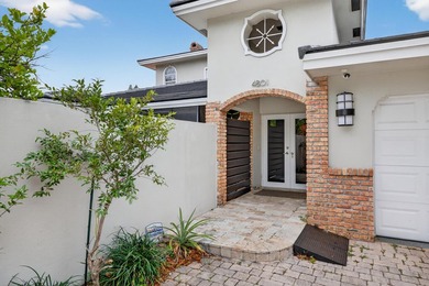 The Perfect Family Home in Wonderful Coral Ridge Country Club - photo 1