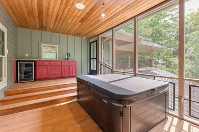 Set along the shores of Lake Harding, this one-of-a-kind 7 - photo 18