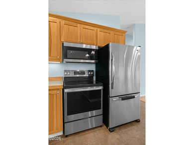 Coastal Living at Its Best in Bayshore! Discover the relaxed - photo 19