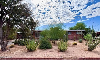 (private lake, pond, creek) Home Sale Pending in Tucson Arizona