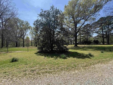 Discover the perfect blend of comfort, space, and country charm - photo 22
