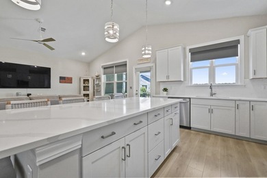 Waterfront 3-bedroom, 2-bathroom ranch on a pond-view lot in the - photo 9