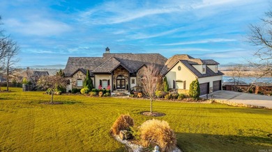 Luxury, Light & Unmatched Views on 1.51 Acres. Overlooking the - photo 3