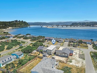 Coastal Living at Its Best in Bayshore! Discover the relaxed - photo 34