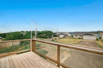 Coastal Living at Its Best in Bayshore! Discover the relaxed - photo 35