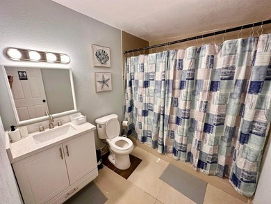 Spacious and fully equipped 4-bedroom, 4-bathroom one-story home - photo 43