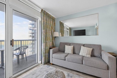 Wake up to breathtaking oceanfront views from this beautifully - photo 6