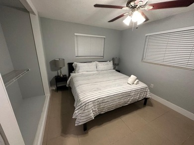 Spacious and fully equipped 4-bedroom, 4-bathroom one-story home - photo 50