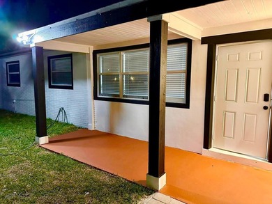 Spacious and fully equipped 4-bedroom, 4-bathroom one-story home - photo 51