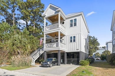 Move-in-ready three-bedroom raised beach home in Marshland Park - photo 2