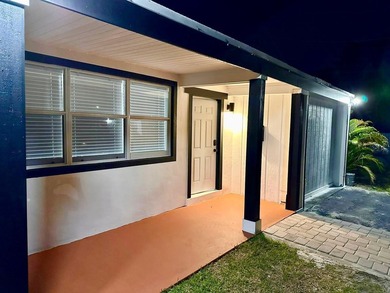 Spacious and fully equipped 4-bedroom, 4-bathroom one-story home - photo 52
