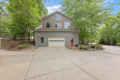 Set along the shores of Lake Harding, this one-of-a-kind 7 - photo 60