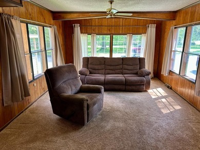 Welcome to this move in ready condo in the desirable Clear Lake - photo 6