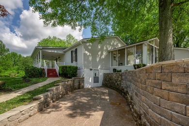 **Click on the Virtual Tour section to see the video walk - photo 3
