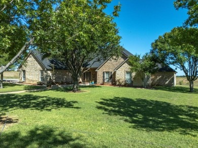 Lake Home For Sale in Bridgeport, Texas