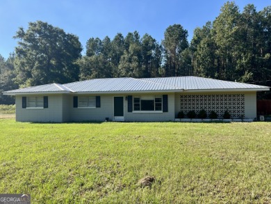 Lake Home For Sale in East Dublin, Georgia