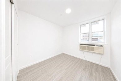 Newly built 3-family house with 1 store. Building size: 20.4 * - photo 20