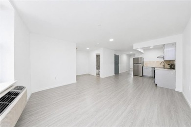 Newly built 3-family house with 1 store. Building size: 20.4 * - photo 21