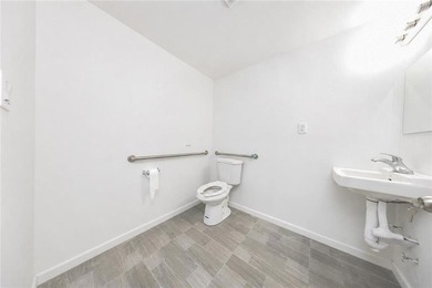 Newly built 3-family house with 1 store. Building size: 20.4 * - photo 22