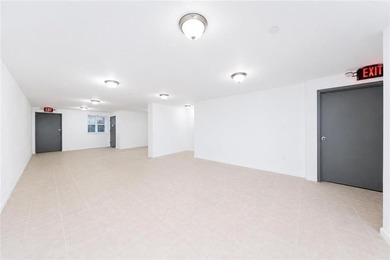 Newly built 3-family house with 1 store. Building size: 20.4 * - photo 24