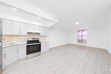 Newly built 3-family house with 1 store. Building size: 20.4 * - photo 26