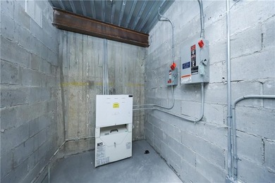 Newly built 3-family house with 1 store. Building size: 20.4 * - photo 30