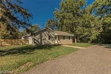 14606 Castlewood is being offered separately. MLS#5080826. There - photo 2