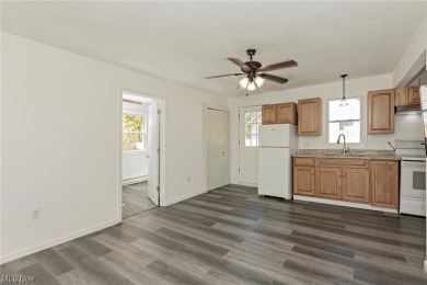 14606 Castlewood is being offered separately. MLS#5080826. There - photo 3