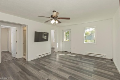14606 Castlewood is being offered separately. MLS#5080826. There - photo 6