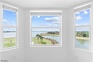 Enjoy penthouse living with breathtaking views overlooking the - photo 2