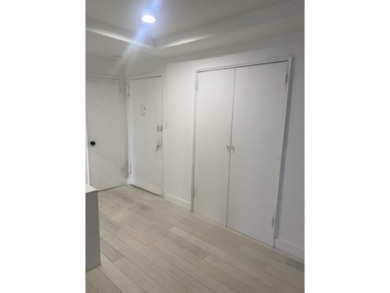 Prestigious Boulevard East top floor unit with breathtaking NYC