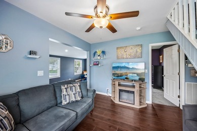 FULLY RENOVATED in 2023, this 3-bedroom home on a corner lot - photo 9