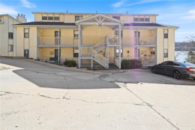 Lake Townhome/Townhouse Sale Pending in Camdenton, Missouri