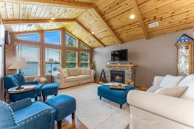 Absolutely immaculate lakeside gem perfectly situated on - photo 8