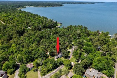 4 bed 2 bath Home on 2 lots in Cape Royale - photo 29