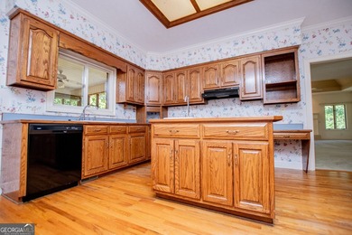 Welcome to this beautifully maintained four-sided brick ranch - photo 14