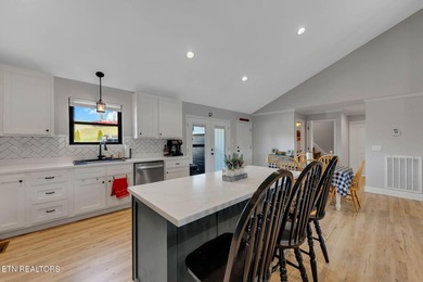Experience the perfect blend of modern comfort and peaceful East - photo 14