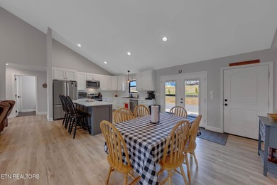 Experience the perfect blend of modern comfort and peaceful East - photo 15