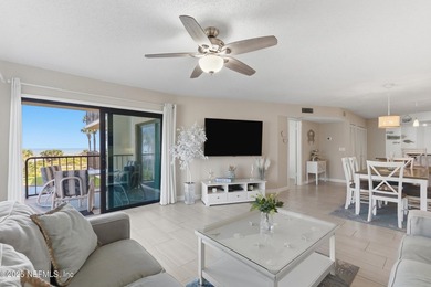Wake up to ocean air, palm trees, and the rhythm of coastal - photo 5