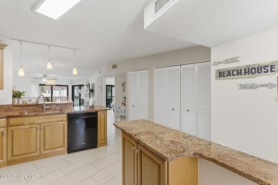 Wake up to ocean air, palm trees, and the rhythm of coastal - photo 10
